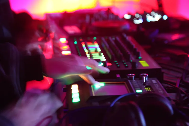 soundproof — closing shot